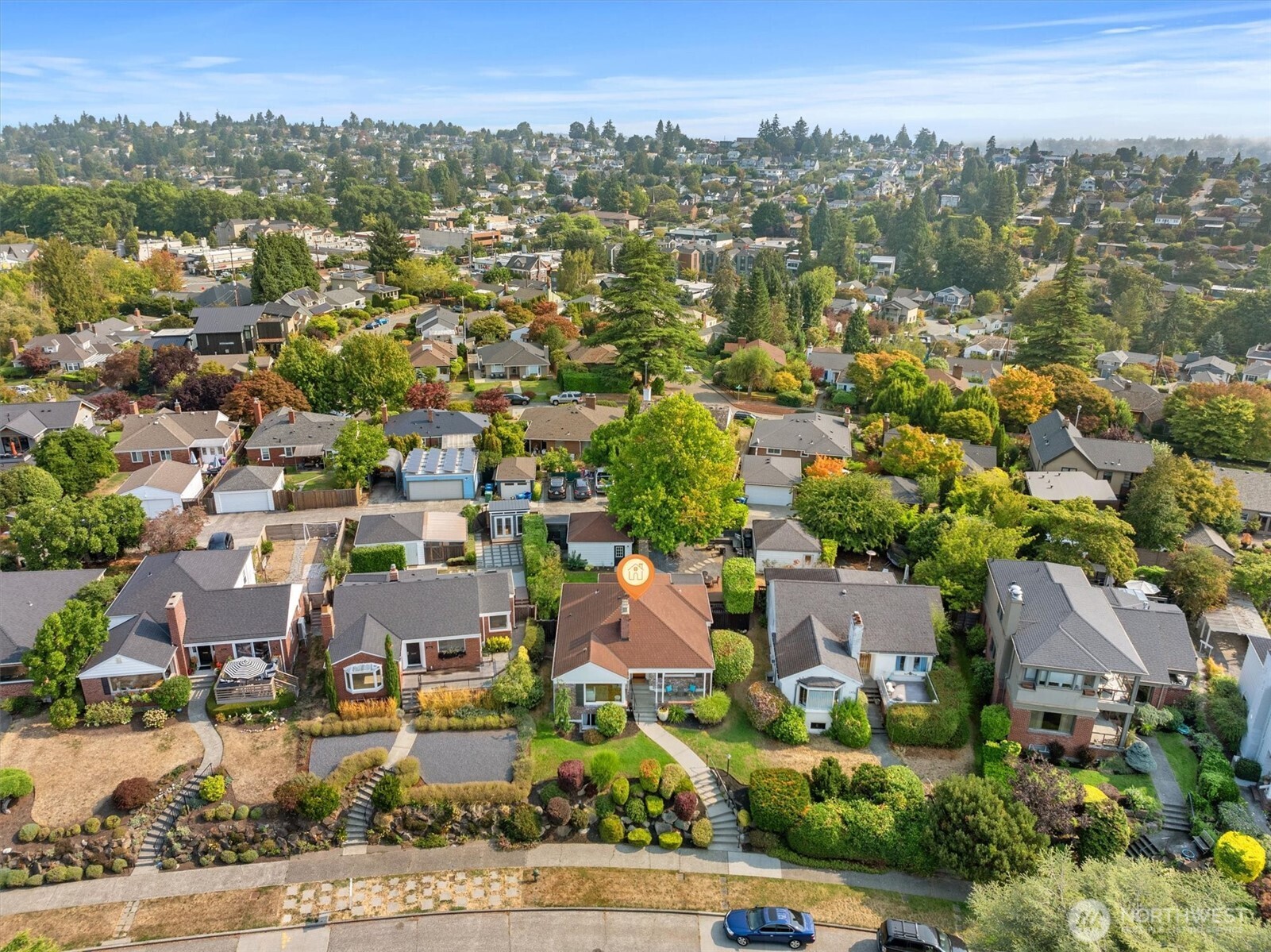 1940 Edgemont Place W