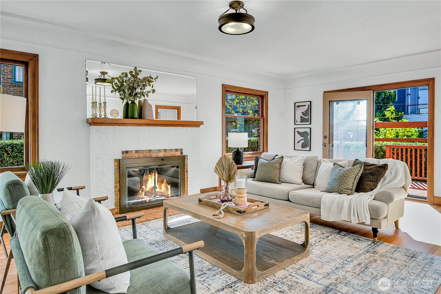 107 W Blaine