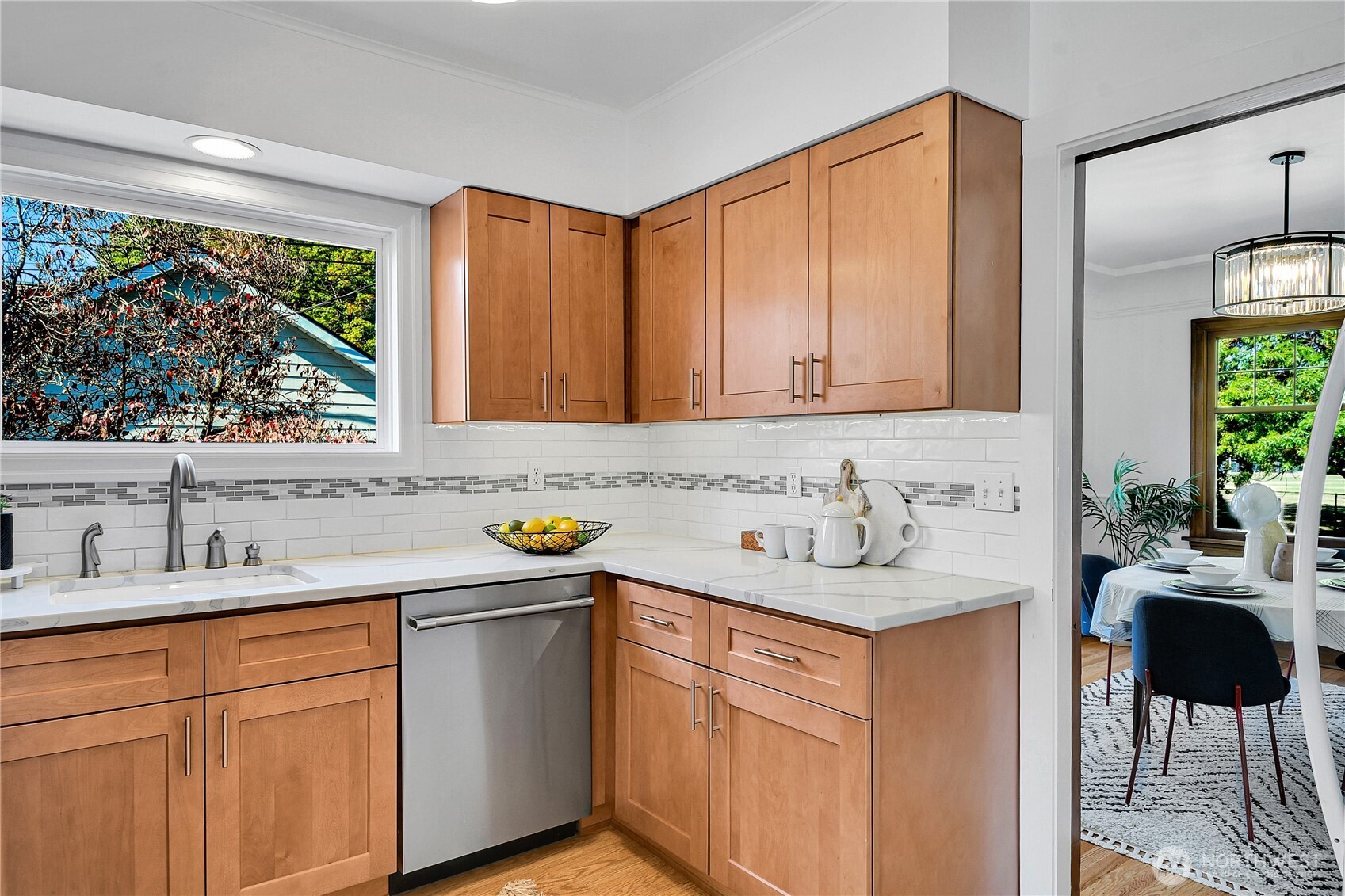 107 W Blaine