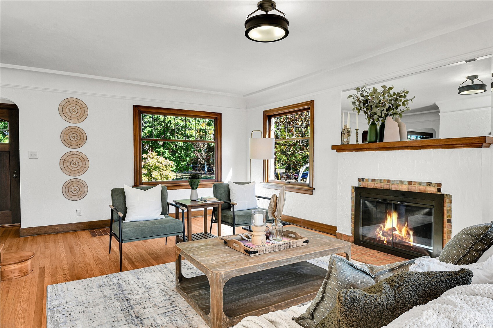 107 W Blaine