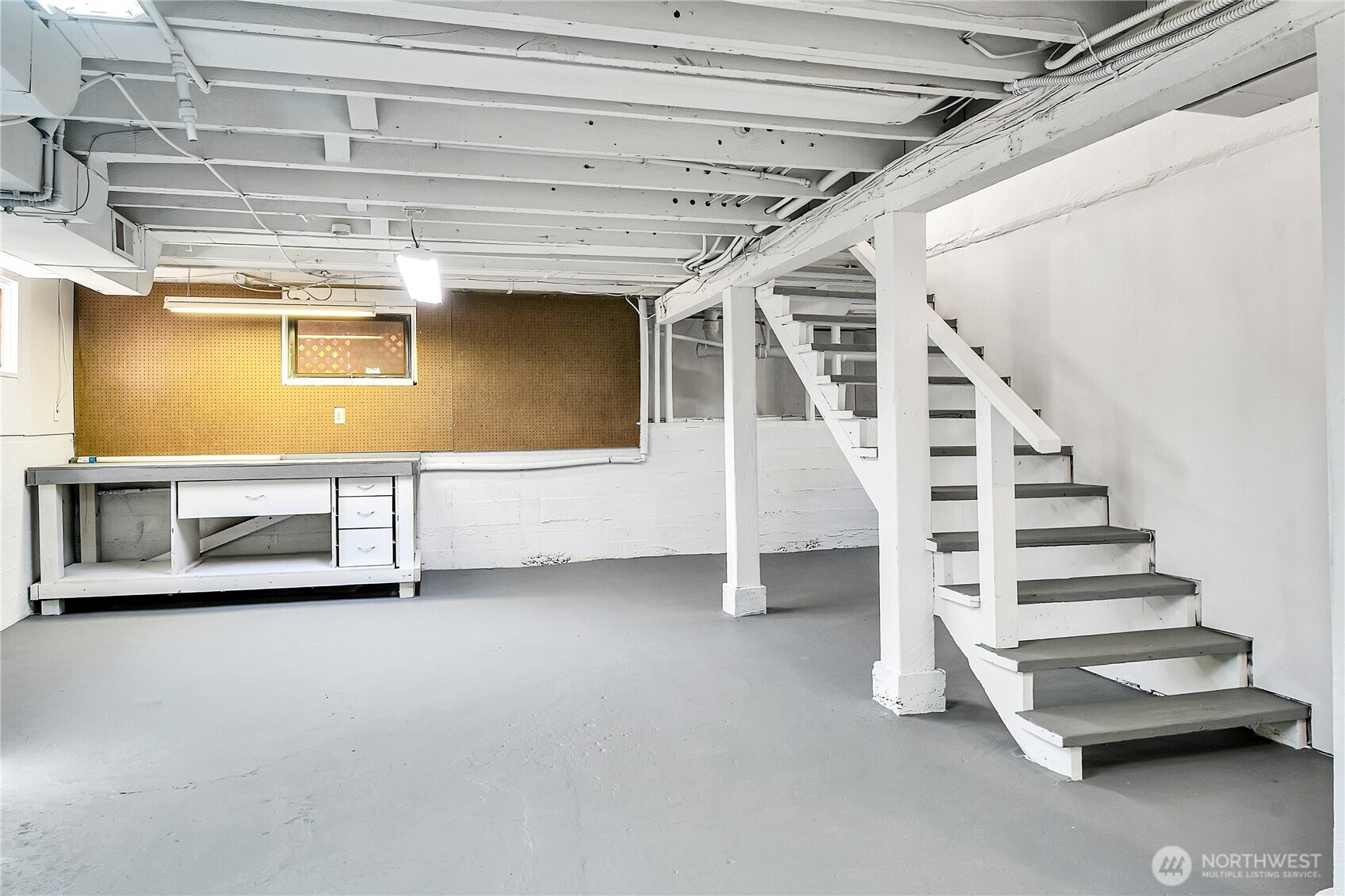 107 W Blaine