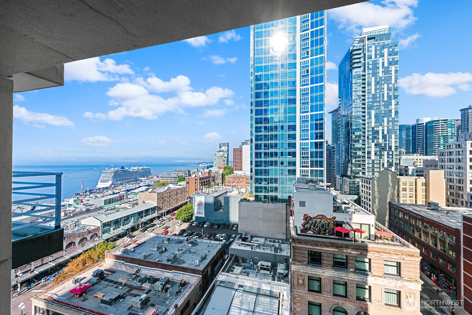 1415 2nd Avenue Unit: 1503