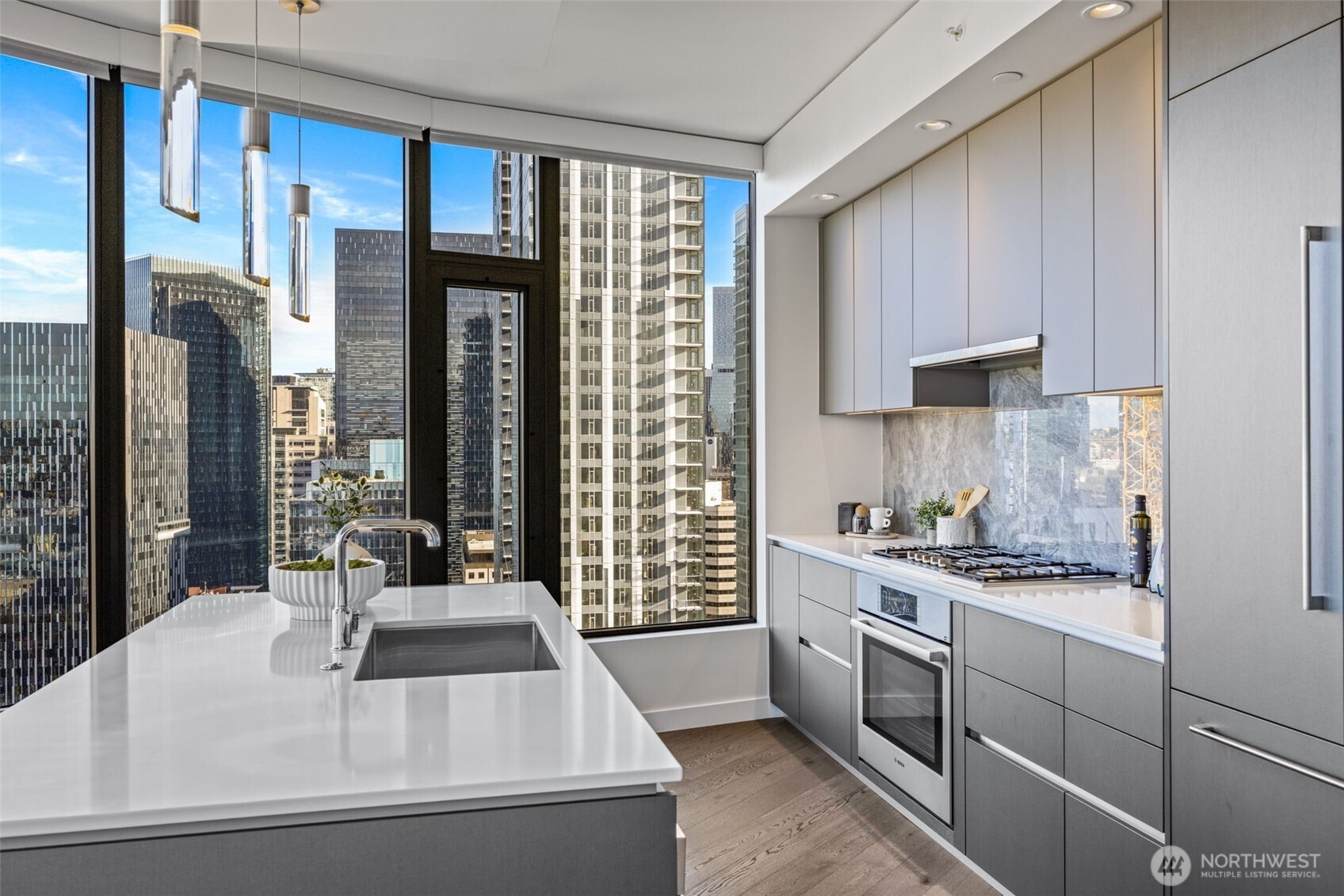 2510 6th Avenue Unit: 2502
