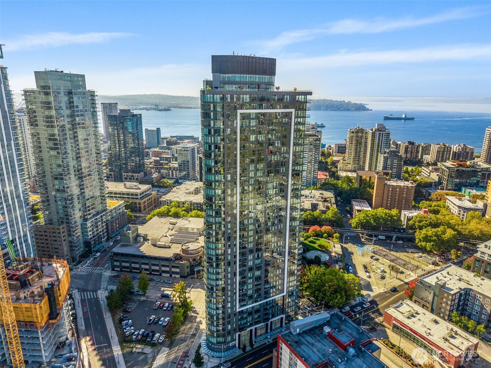 2510 6th Avenue Unit: 2502