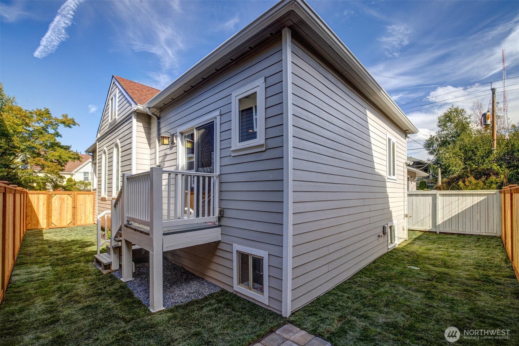 321 W Garfield