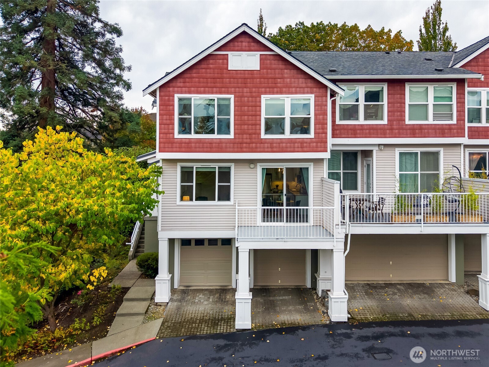2800 SW Raymond Street Unit: 207