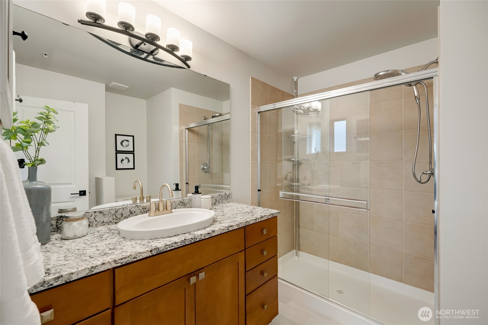 2800 SW Raymond Street Unit: 207