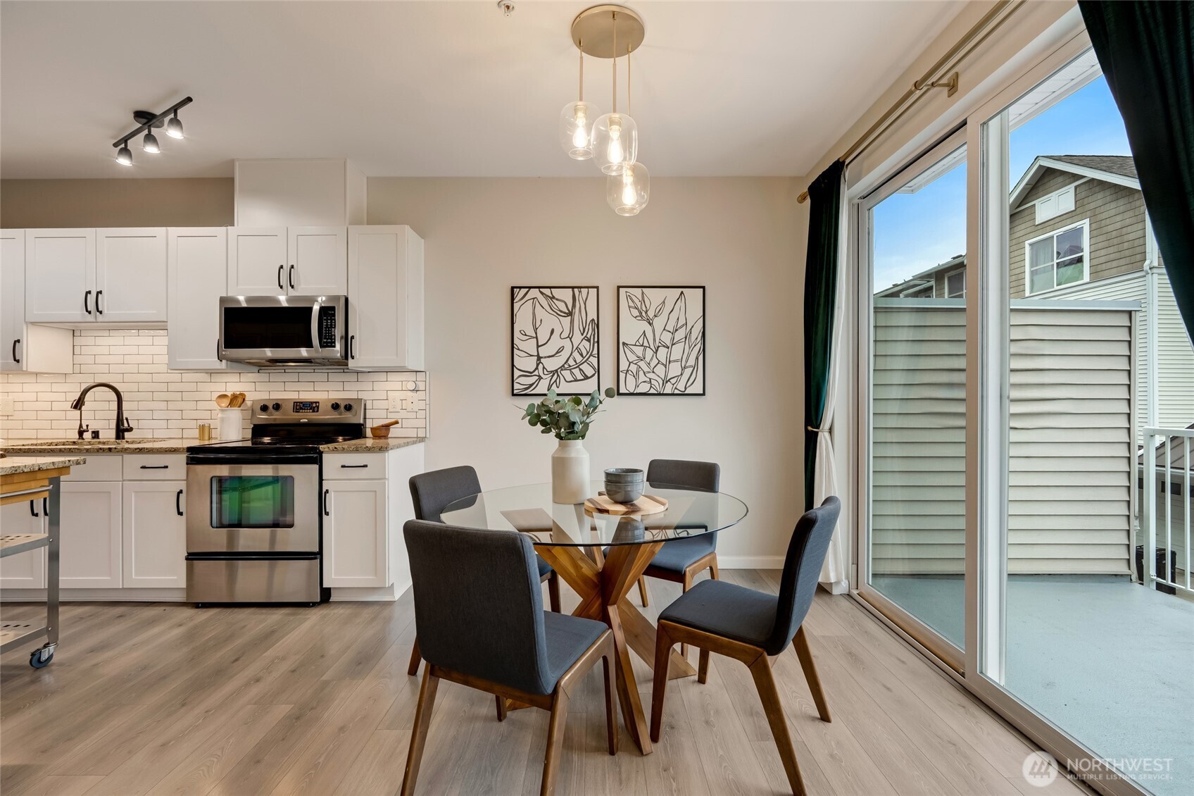 2800 SW Raymond Street Unit: 207