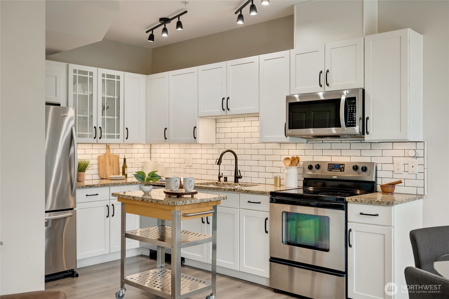 2800 SW Raymond Street Unit: 207