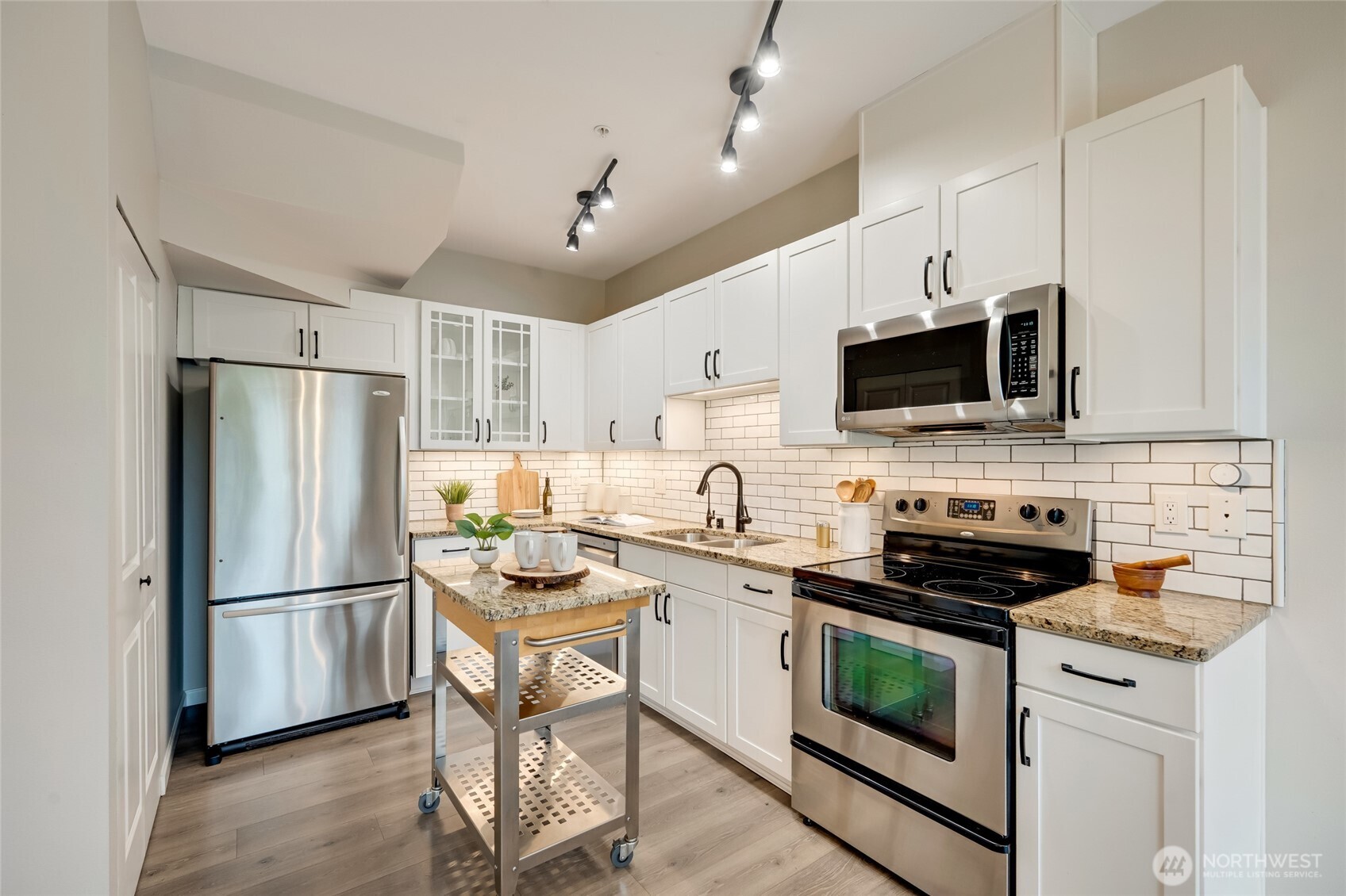 2800 SW Raymond Street Unit: 207