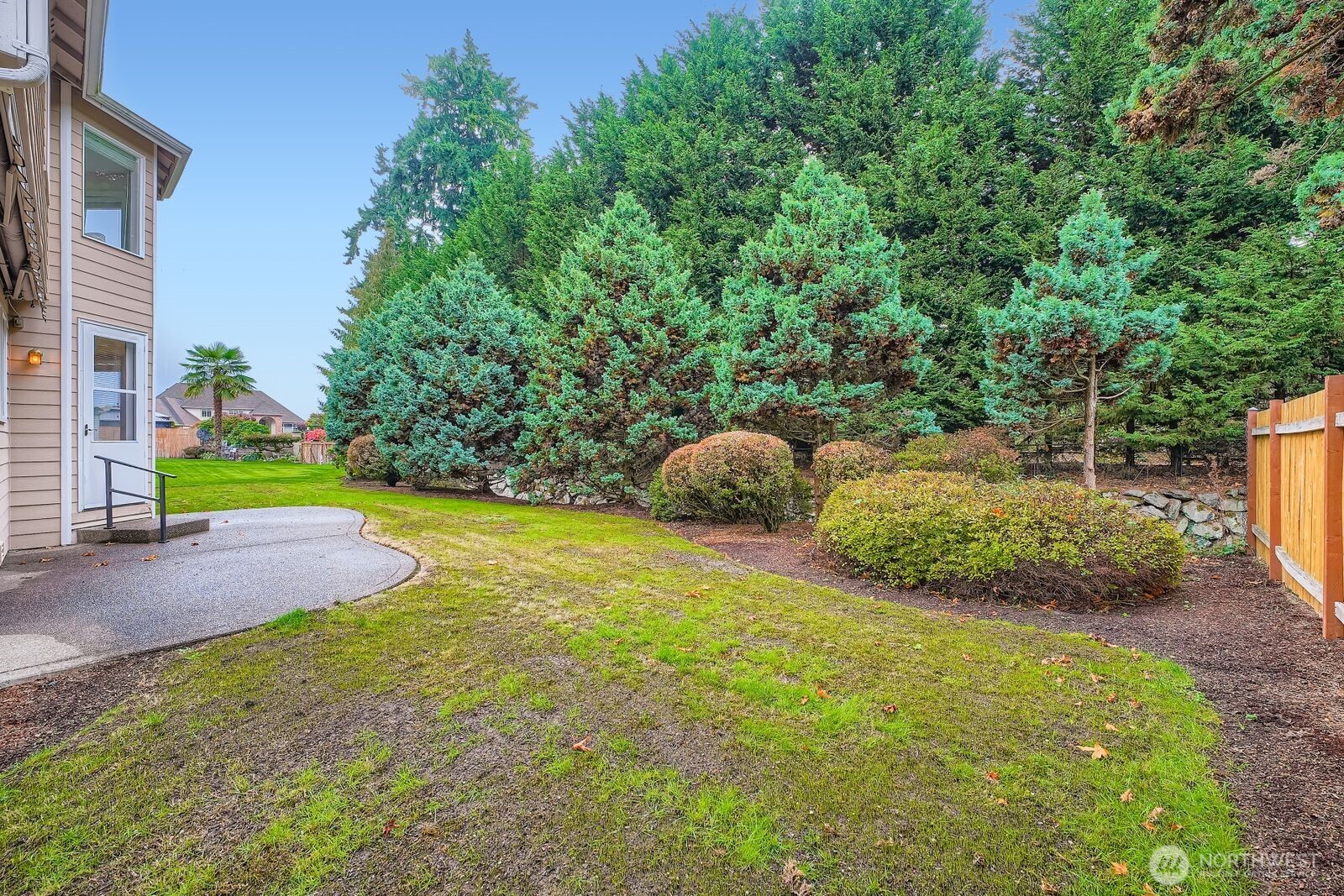 2214 12th Court NW