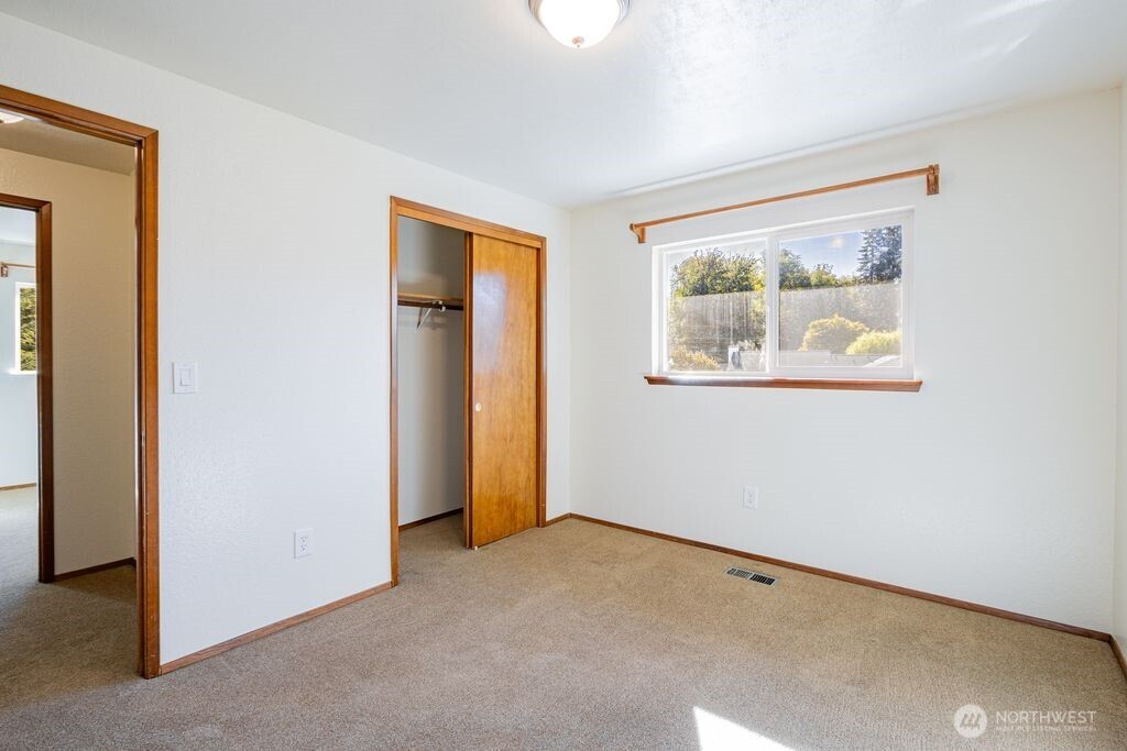 3056 Edgewood Drive SE