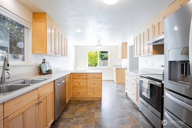 3056 Edgewood Drive SE