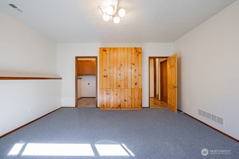 3056 Edgewood Drive SE