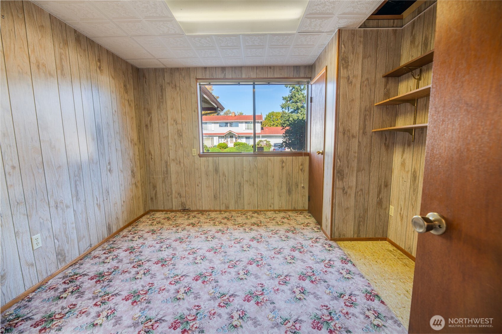 817 S 28th Court