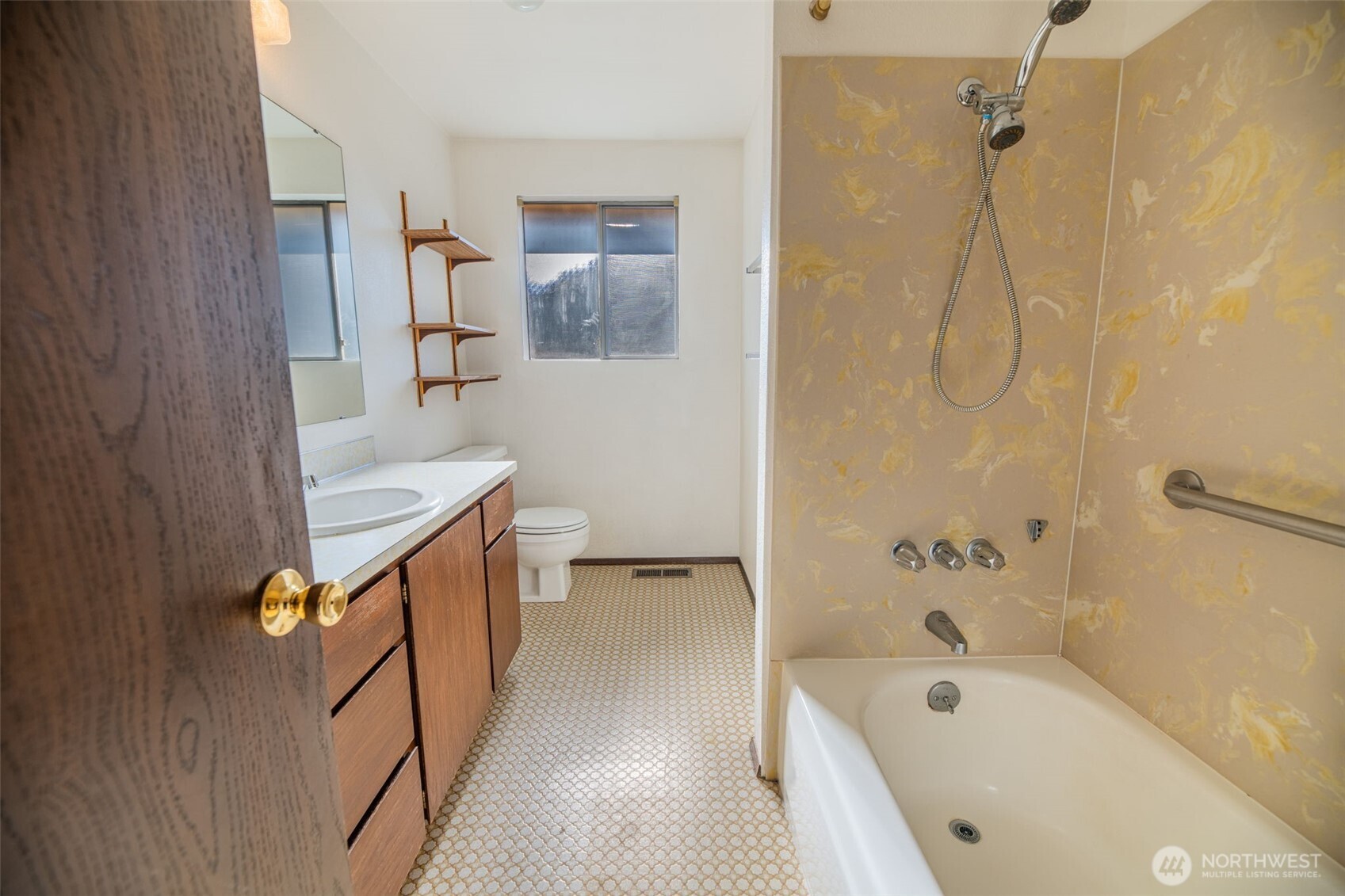 817 S 28th Court
