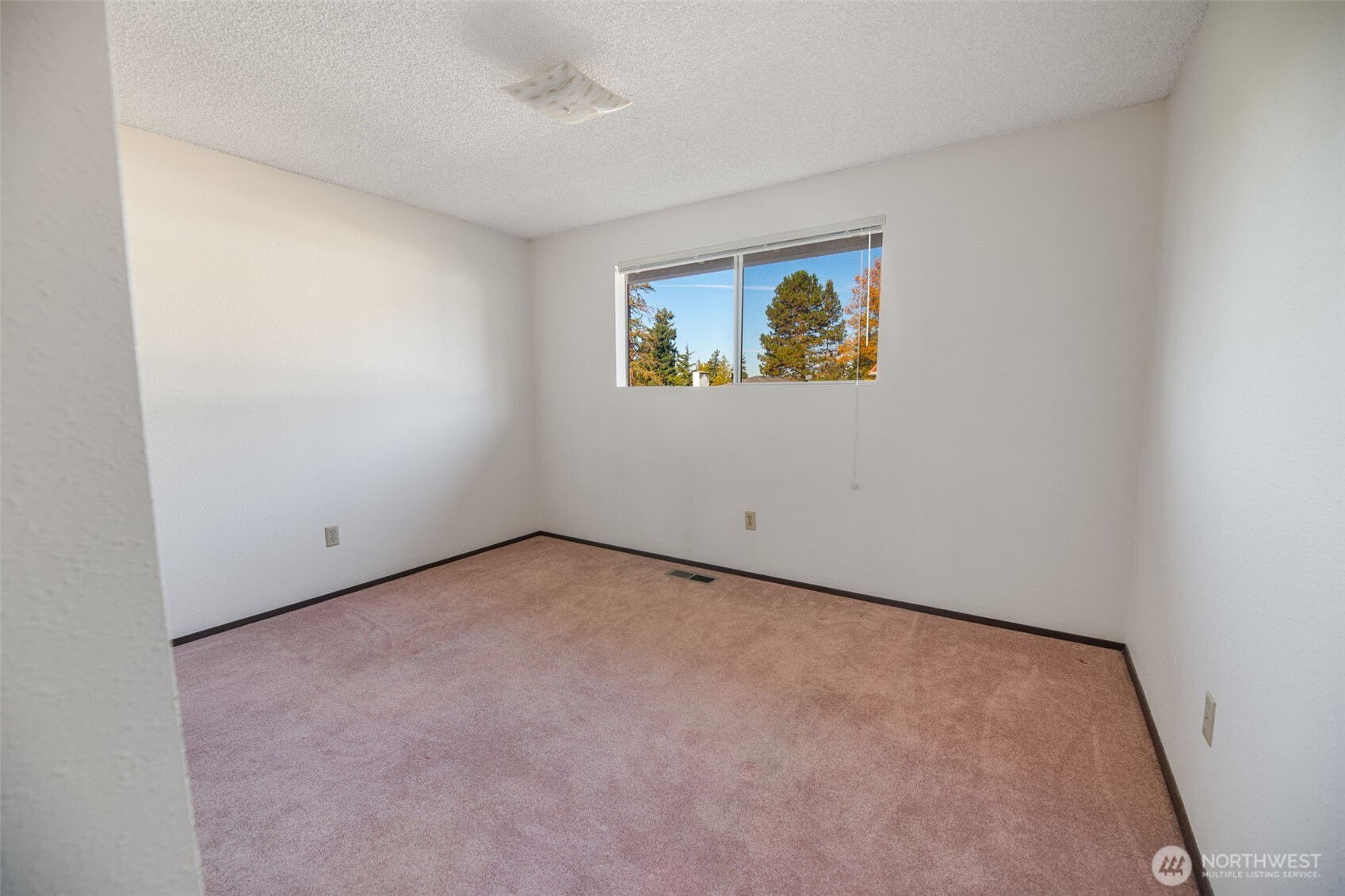 817 S 28th Court