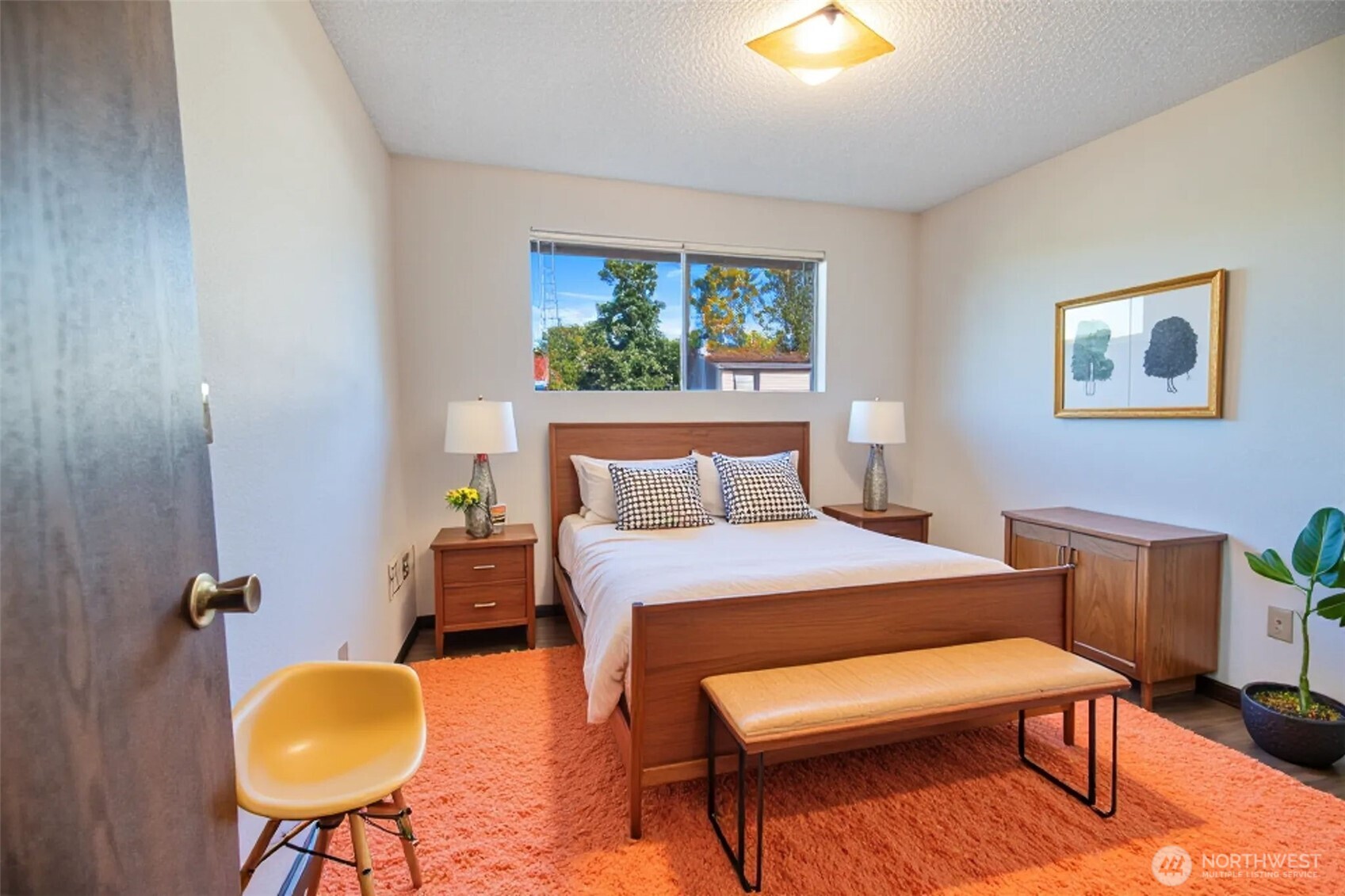 817 S 28th Court