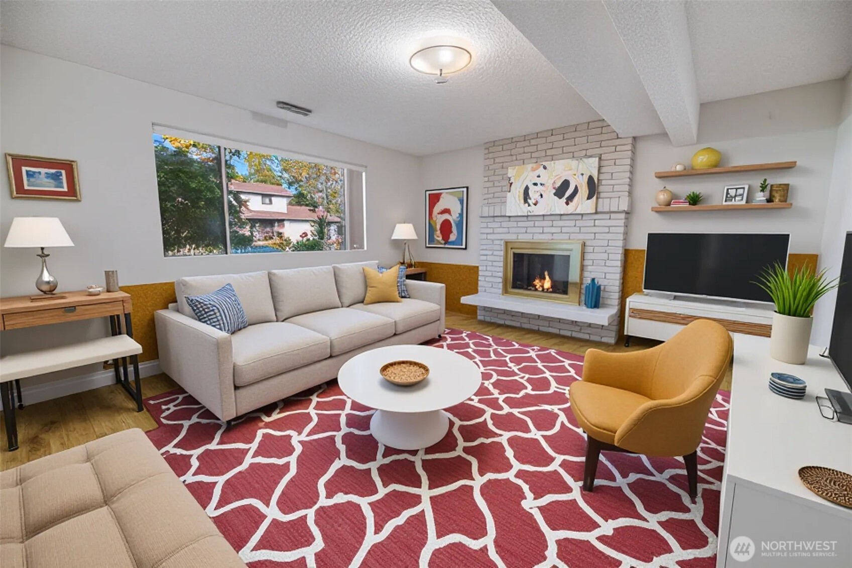 817 S 28th Court