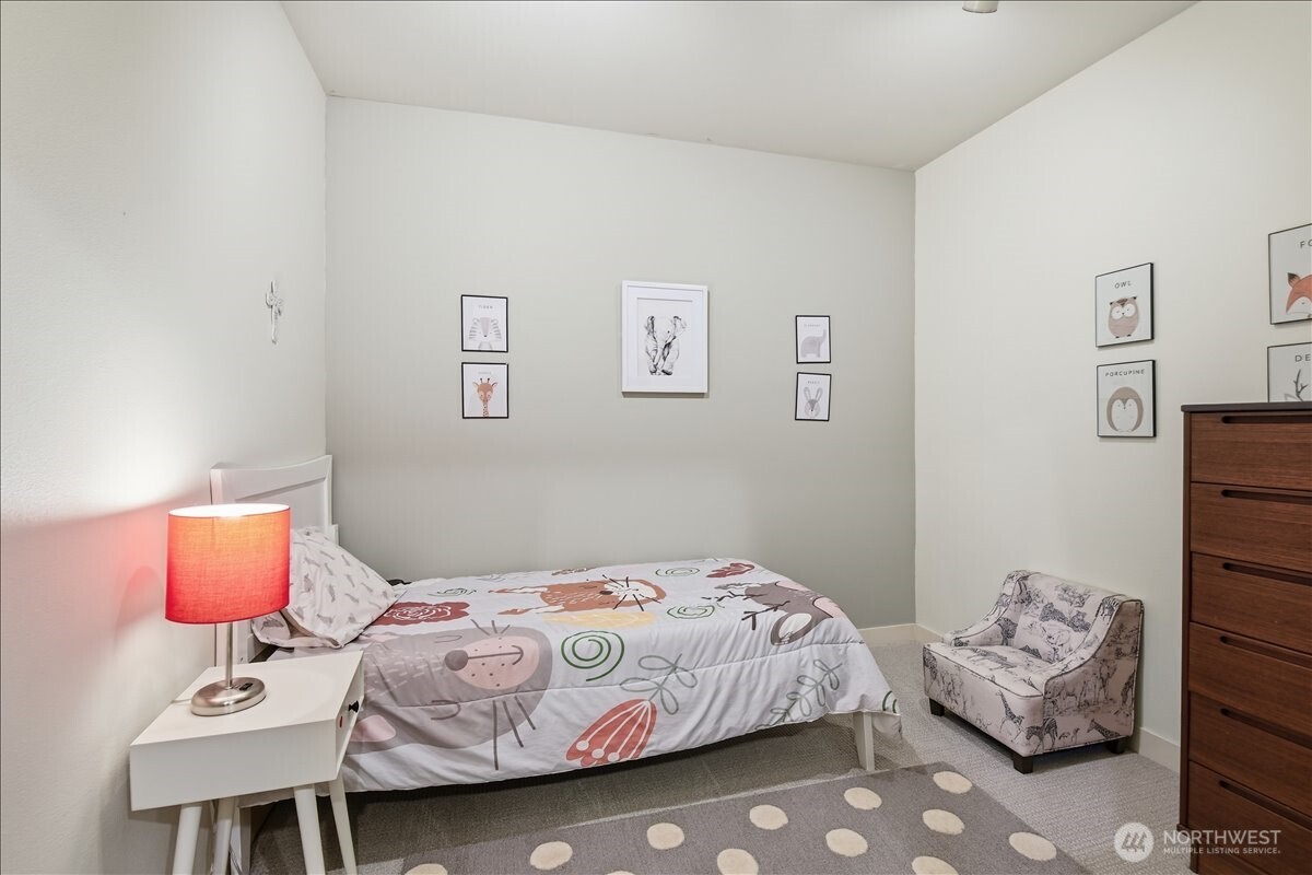 300 110th Avenue NE Unit: 412