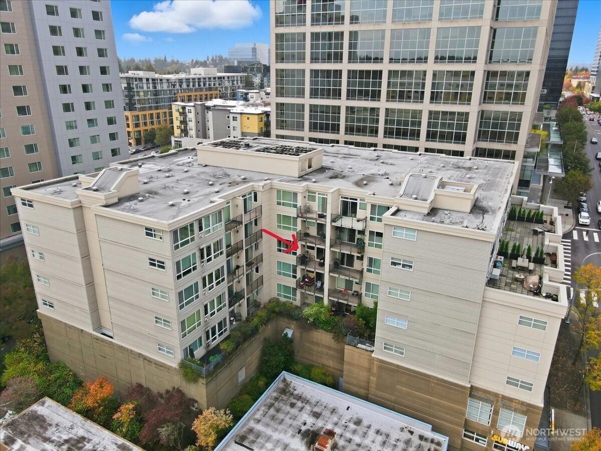 300 110th Avenue NE Unit: 412