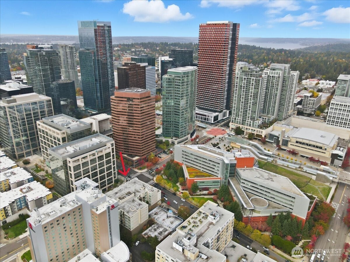 300 110th Avenue NE Unit: 412
