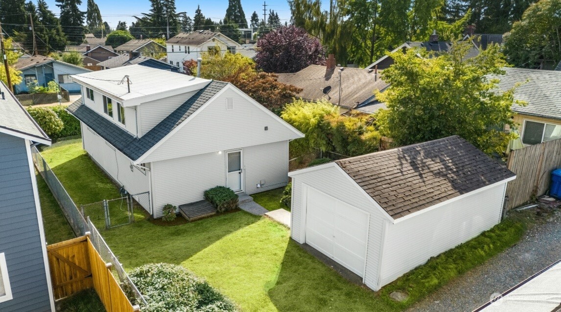 724 N 104th Street