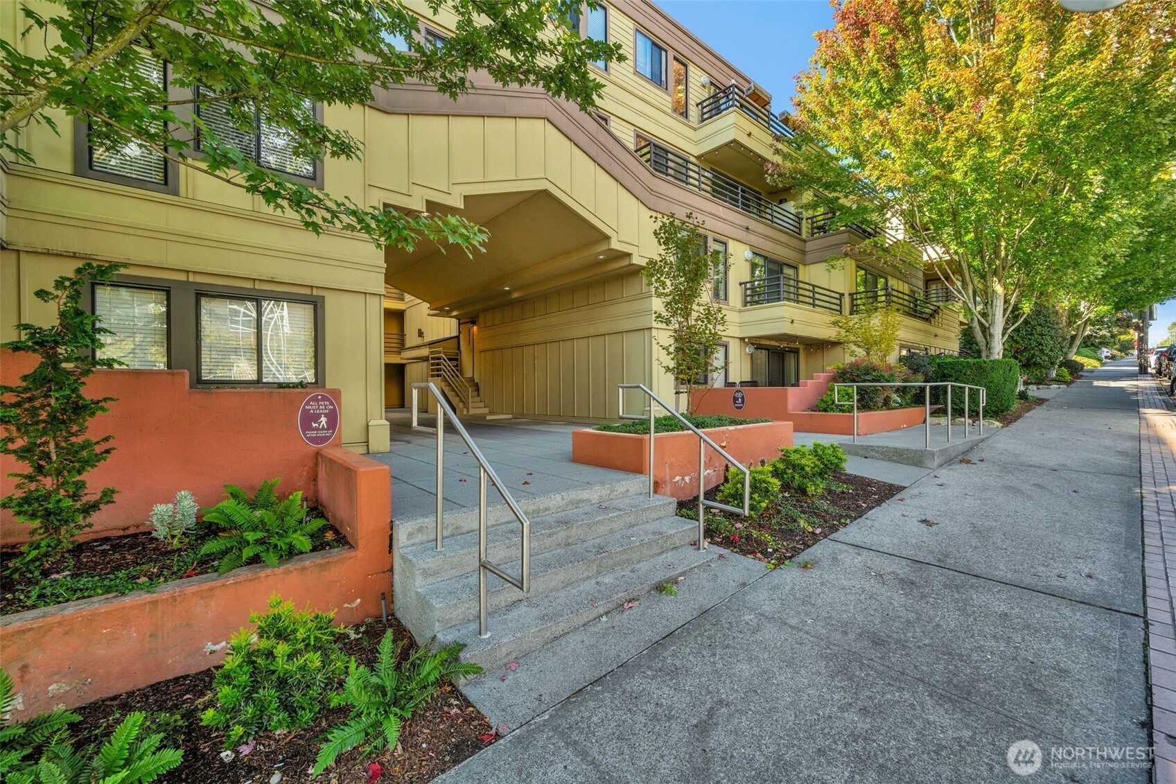 3401 Wallingford Avenue N Unit: 405