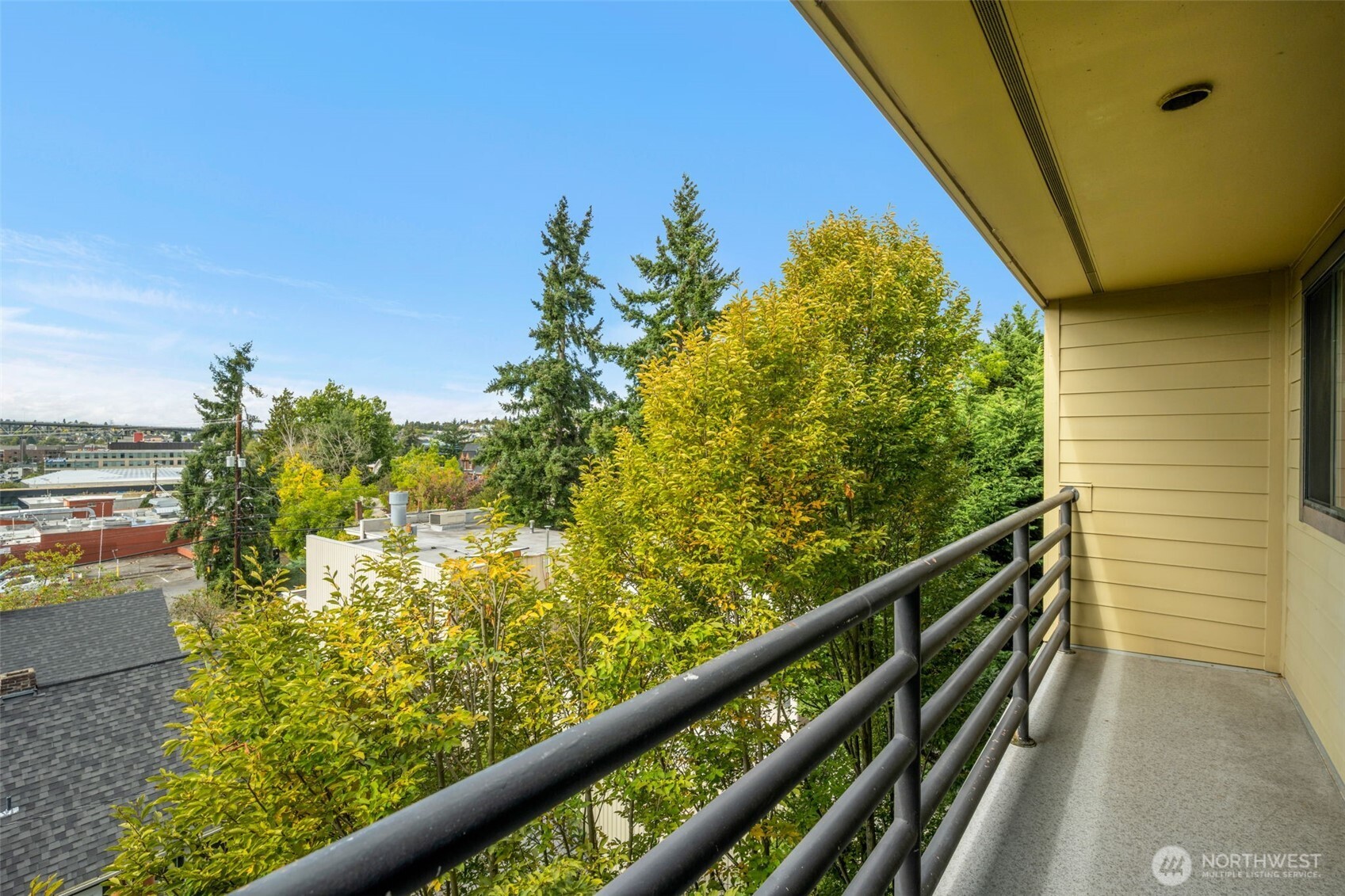 3401 Wallingford Avenue N Unit: 405