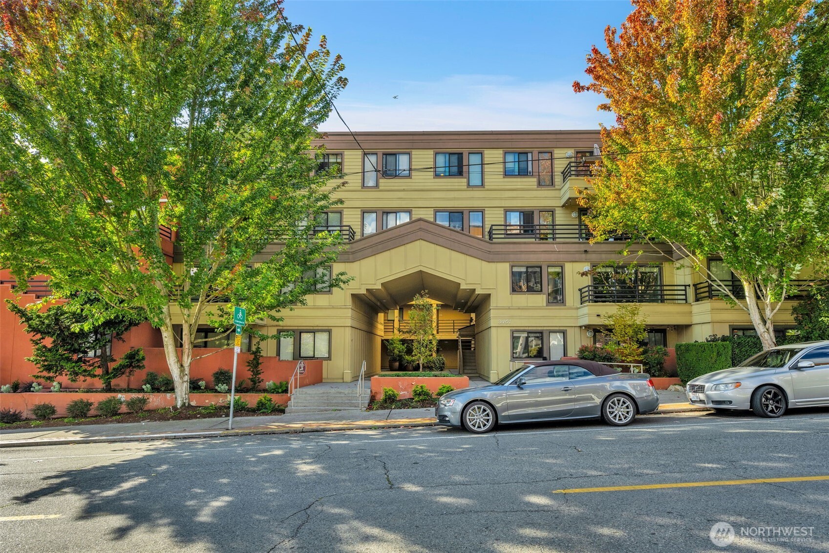 3401 Wallingford Avenue N Unit: 405