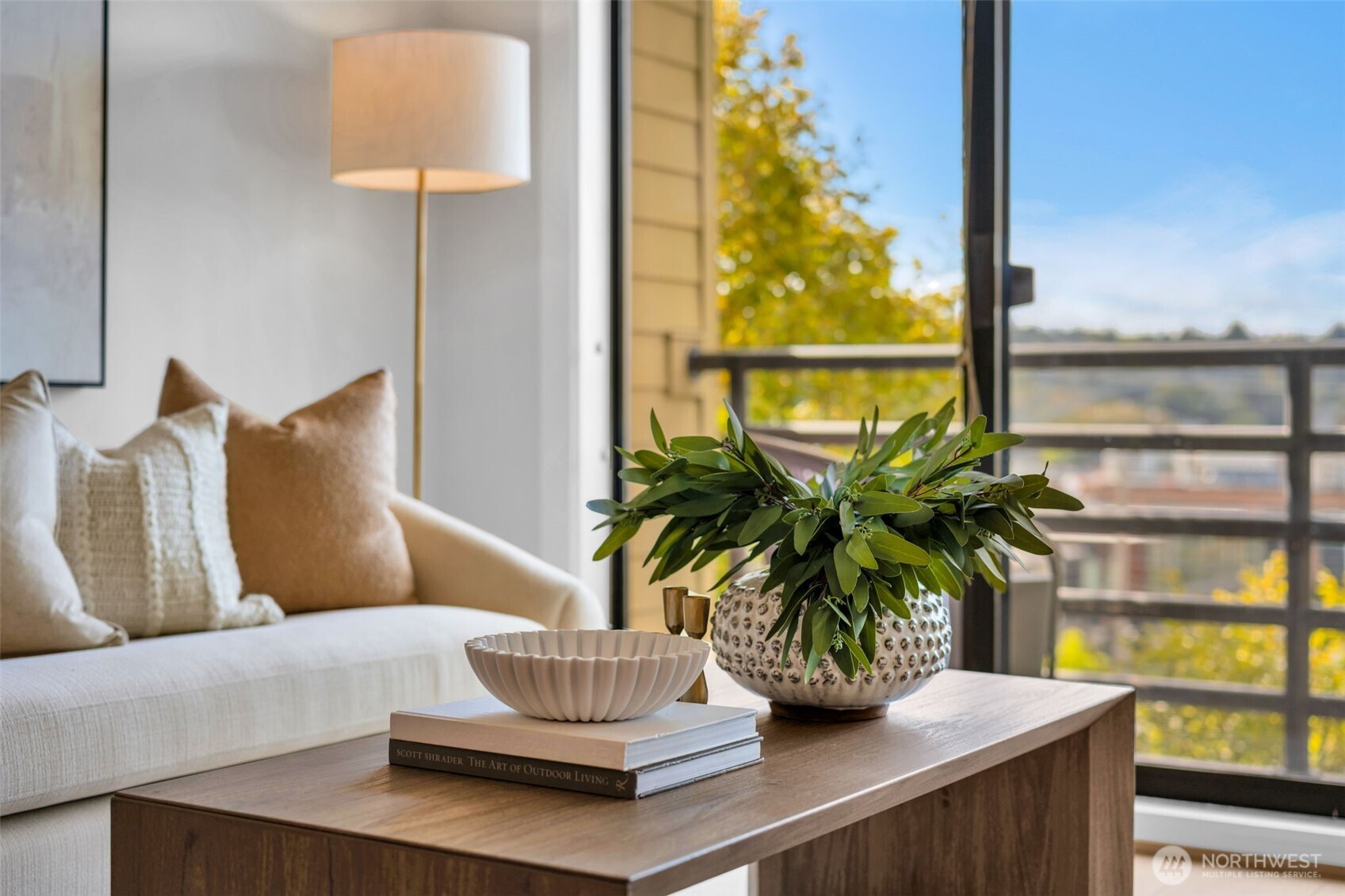3401 Wallingford Avenue N Unit: 405