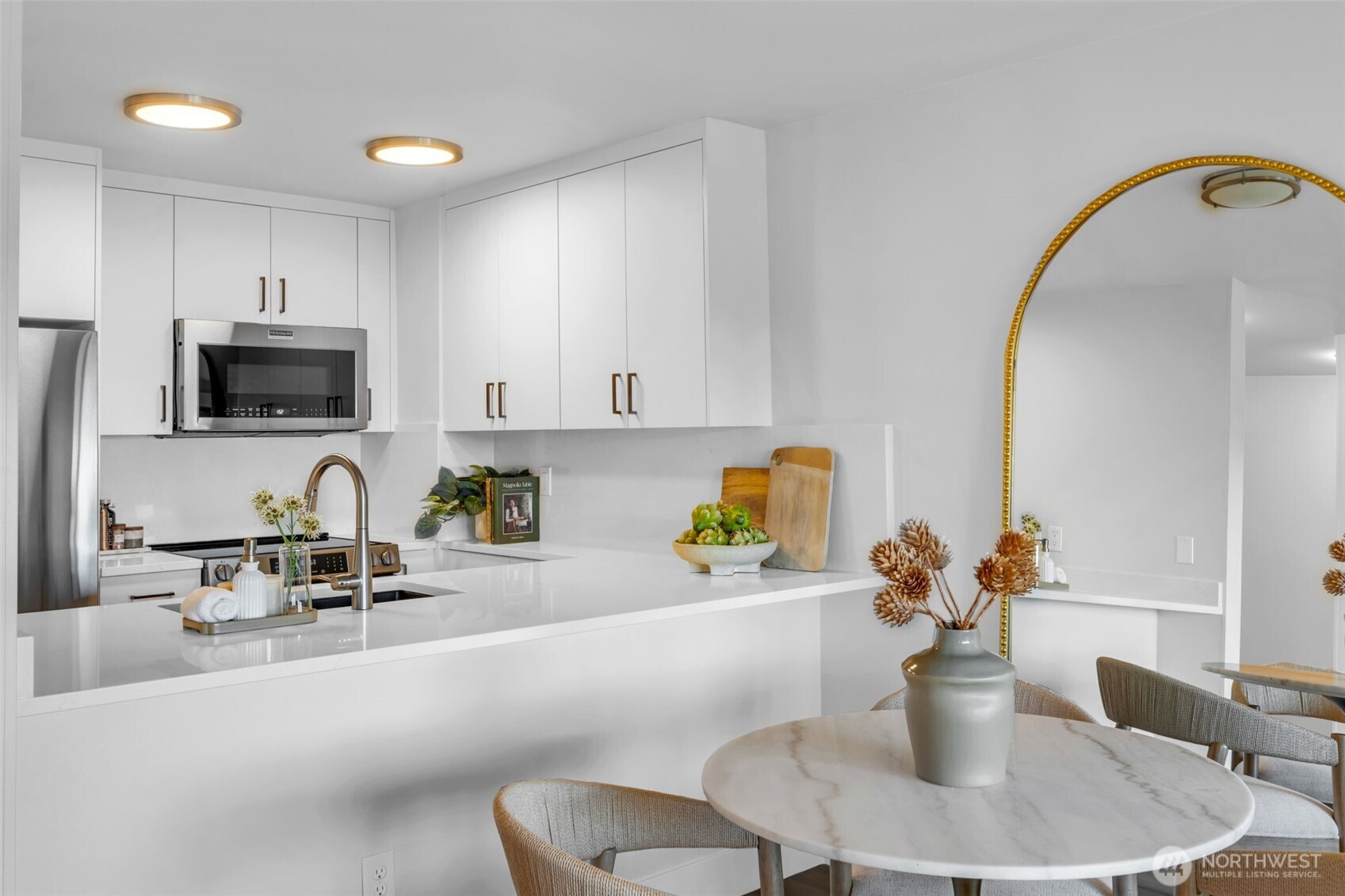 3401 Wallingford Avenue N Unit: 405