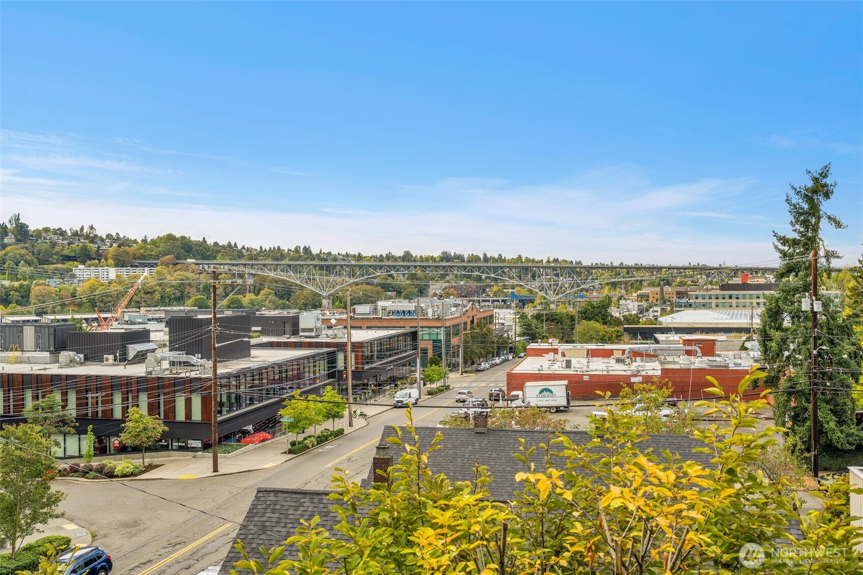 3401 Wallingford Avenue N Unit: 405
