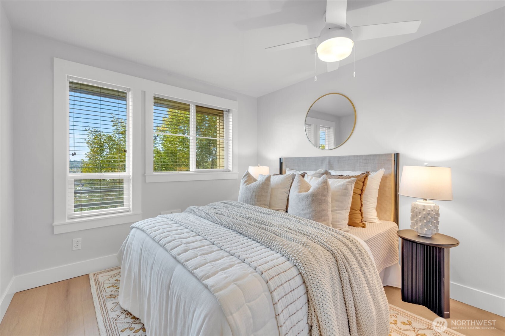 3401 Wallingford Avenue N Unit: 405