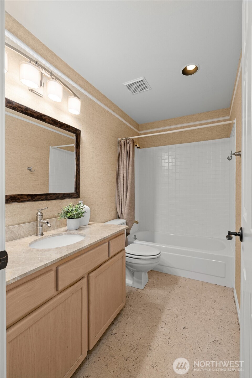 2349 Harbor Avenue SW Unit: 303