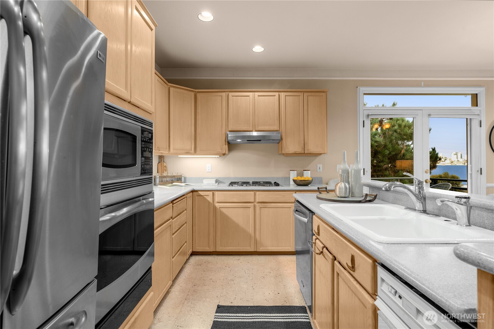 2349 Harbor Avenue SW Unit: 303