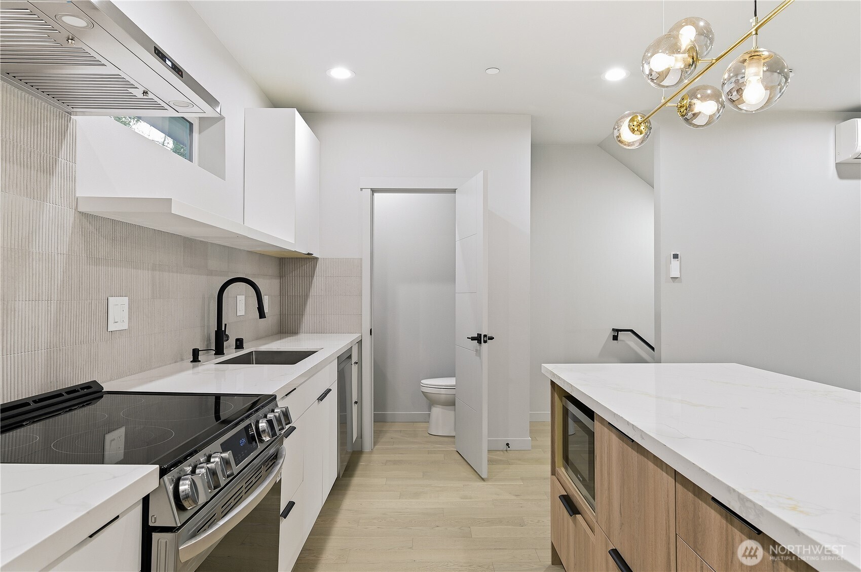 11825 59th Avenue S Unit: B