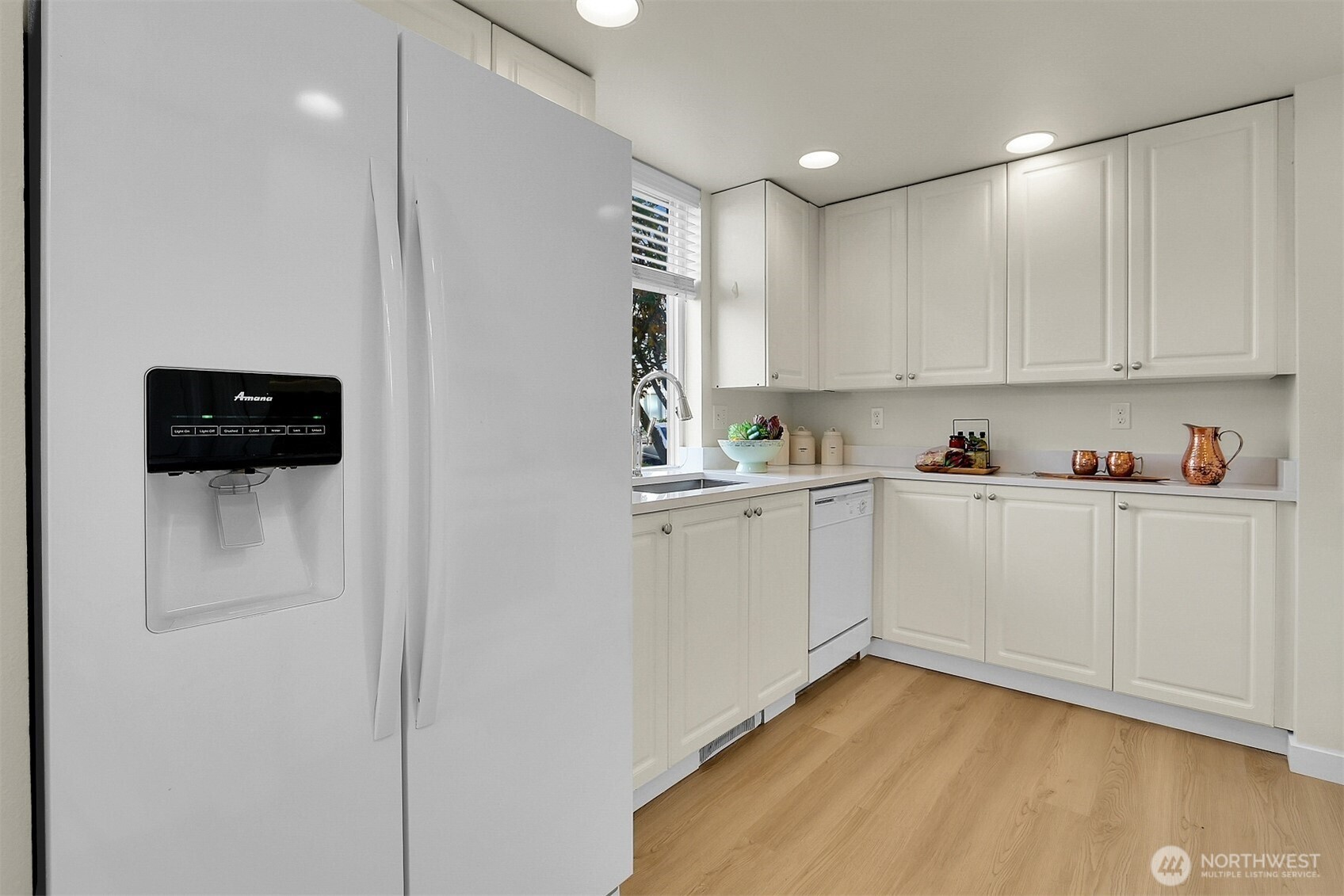 800 96th Avenue NE Unit: G102