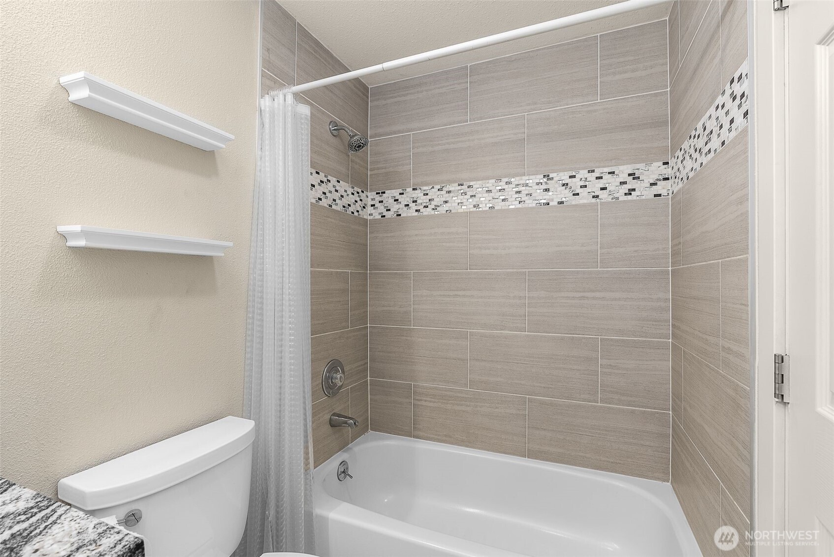 21937 7th Avenue S Unit: 213