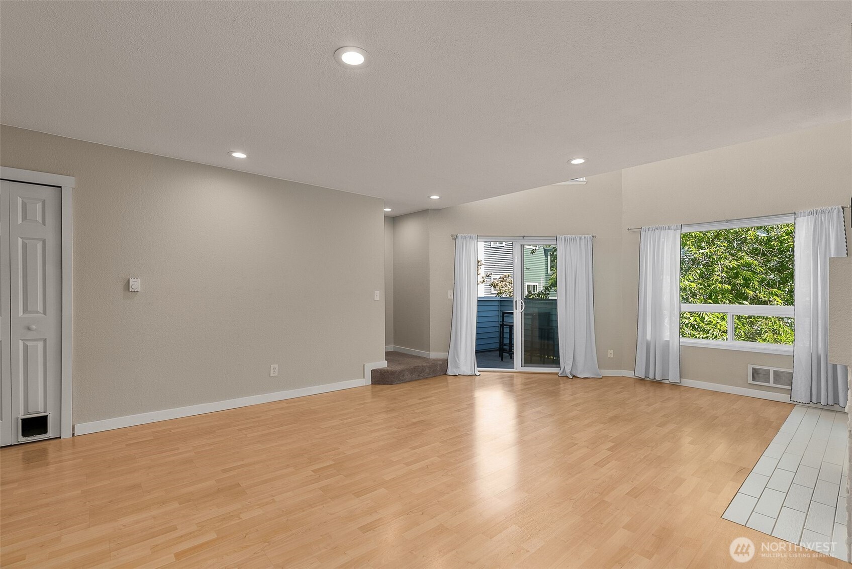 21937 7th Avenue S Unit: 213