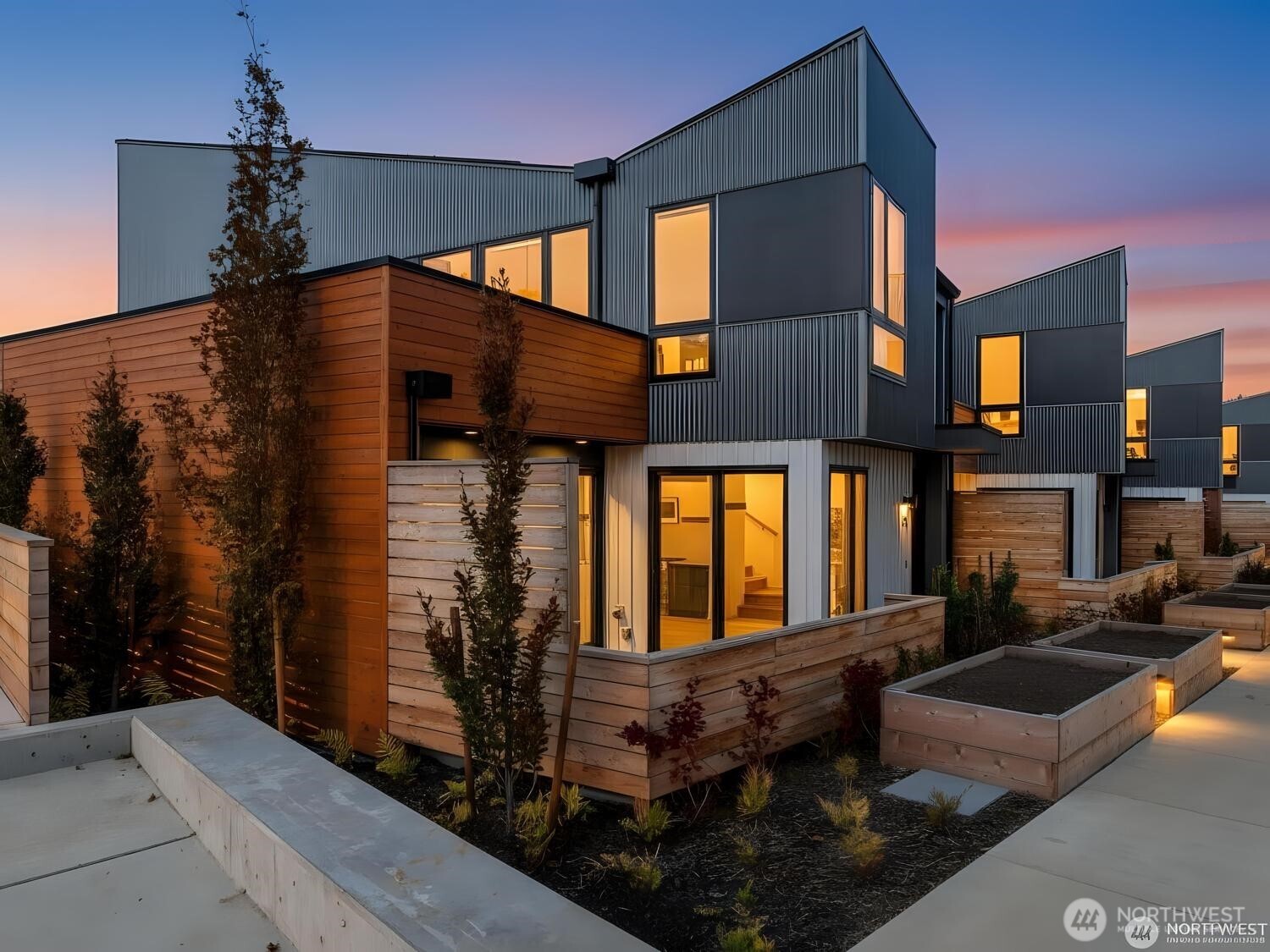 230 Canopy Path NW