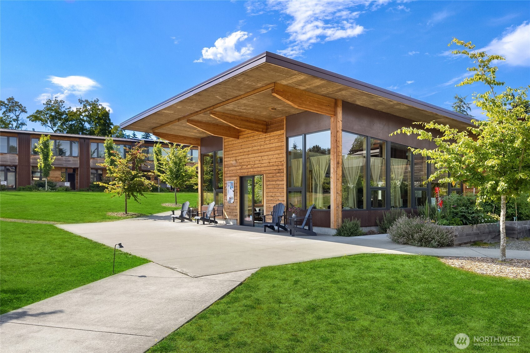 230 Canopy Path NW