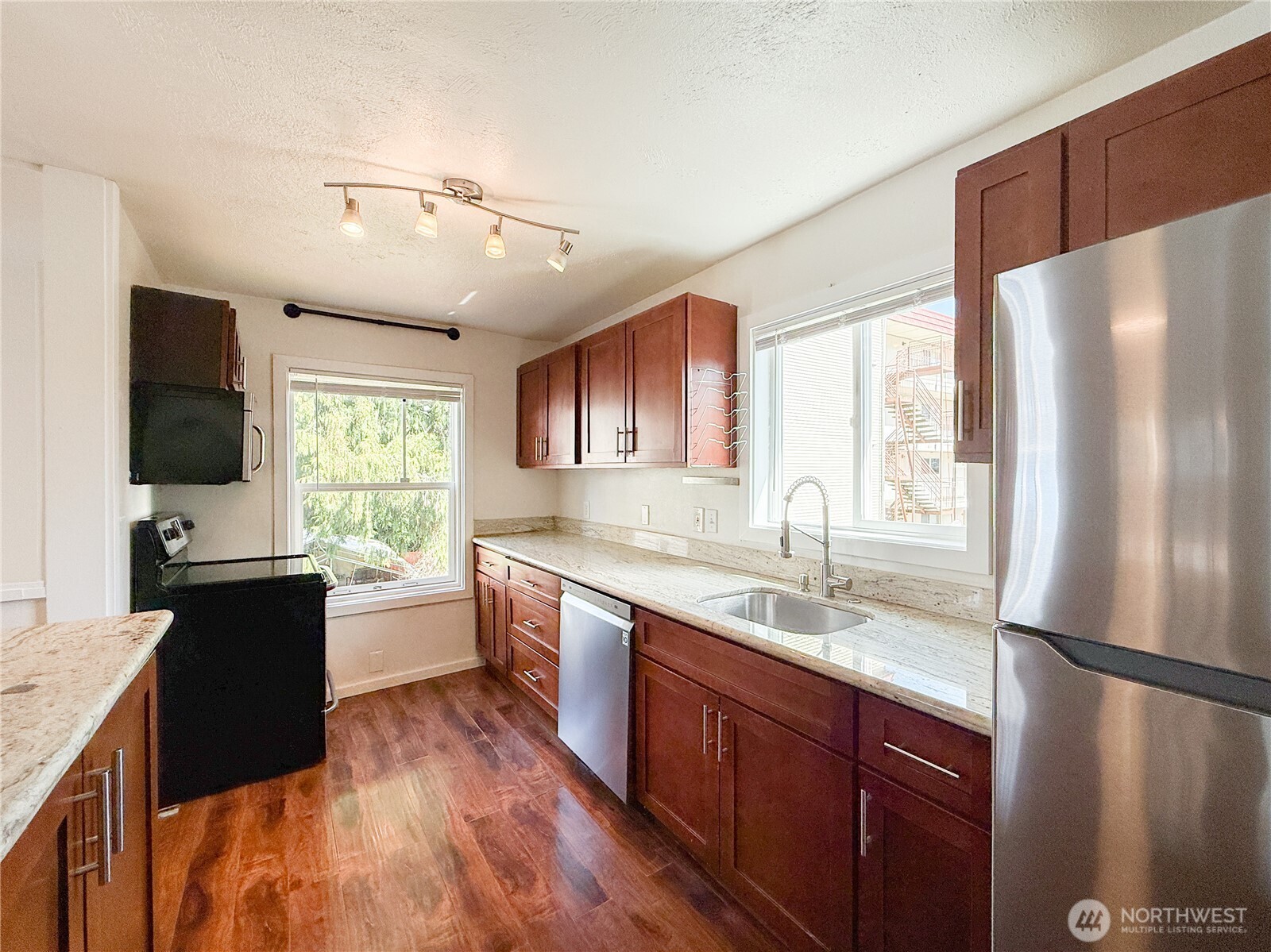 11806 Glendale Way S Unit: AB&C