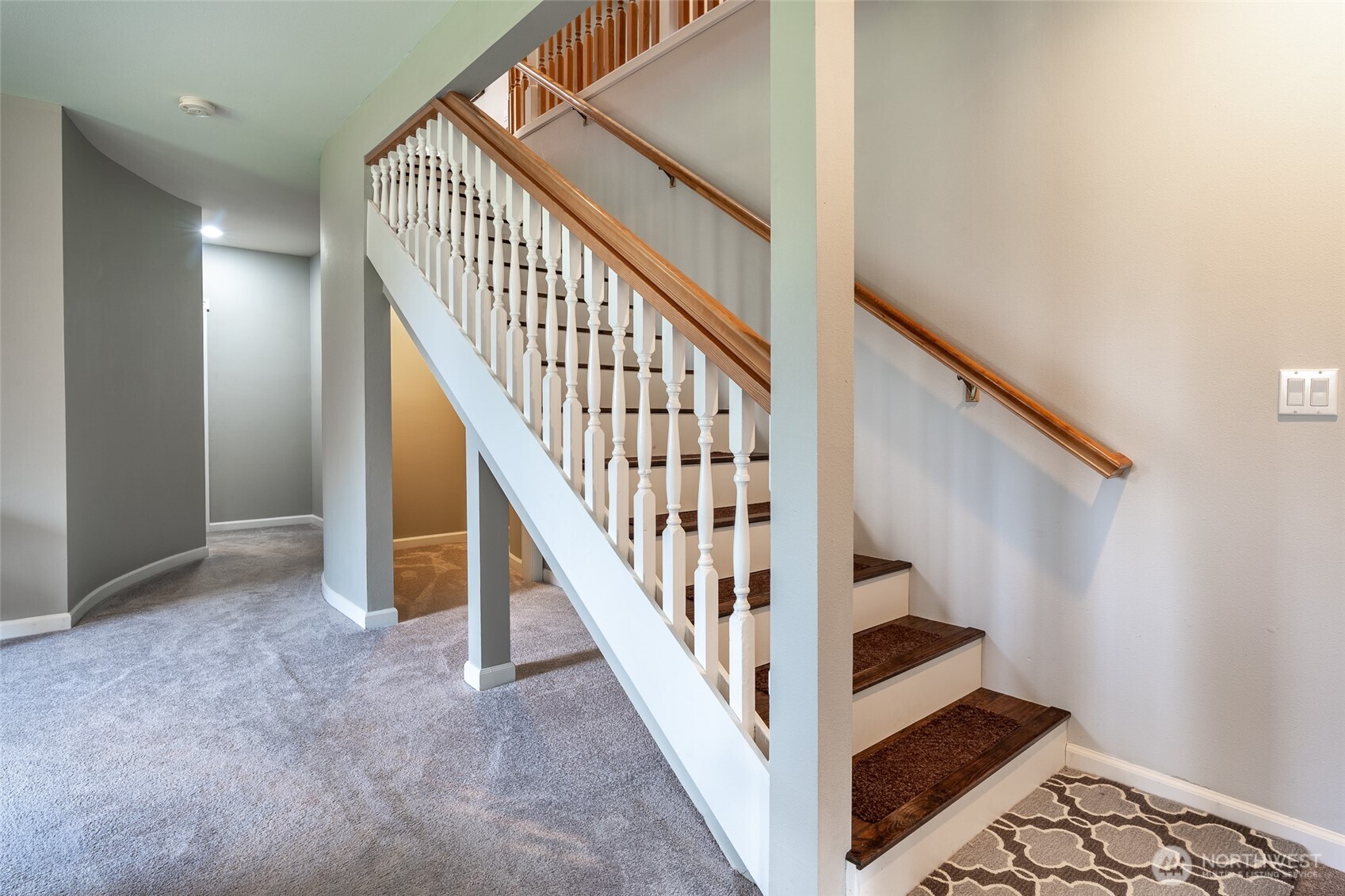 1341 Salt Point Place E