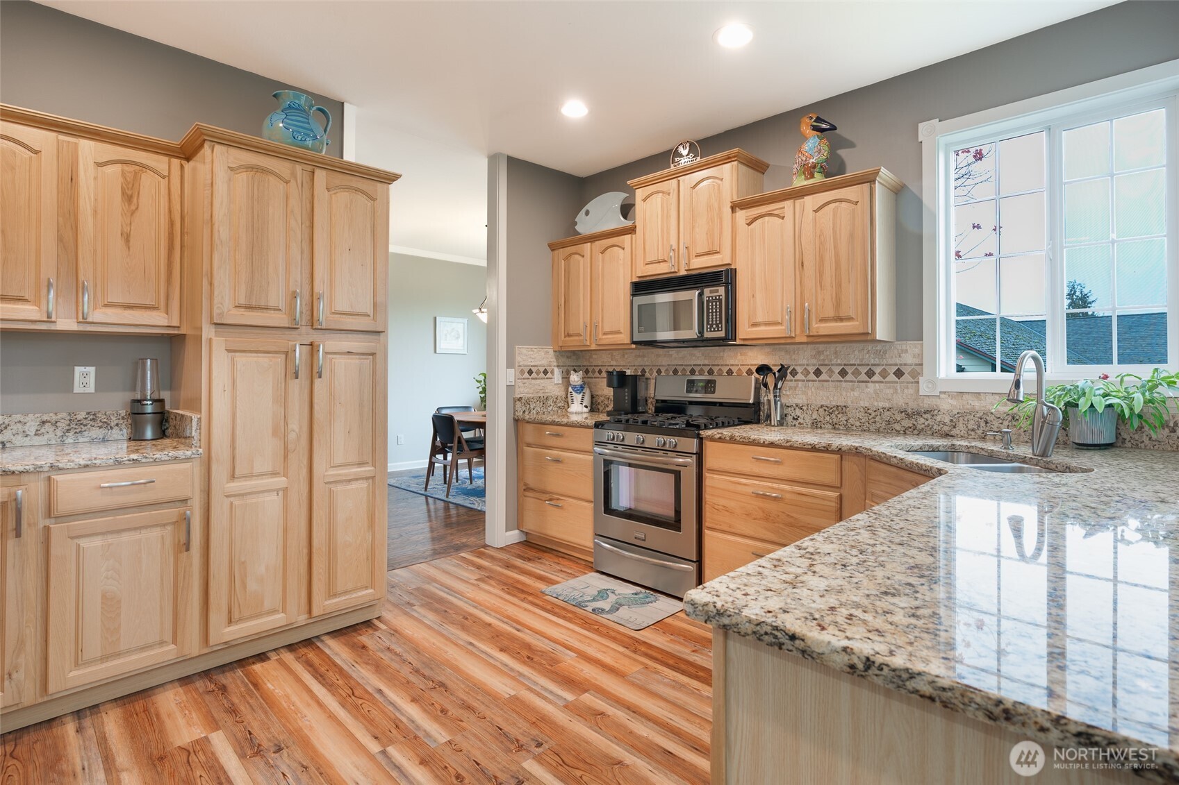1341 Salt Point Place E