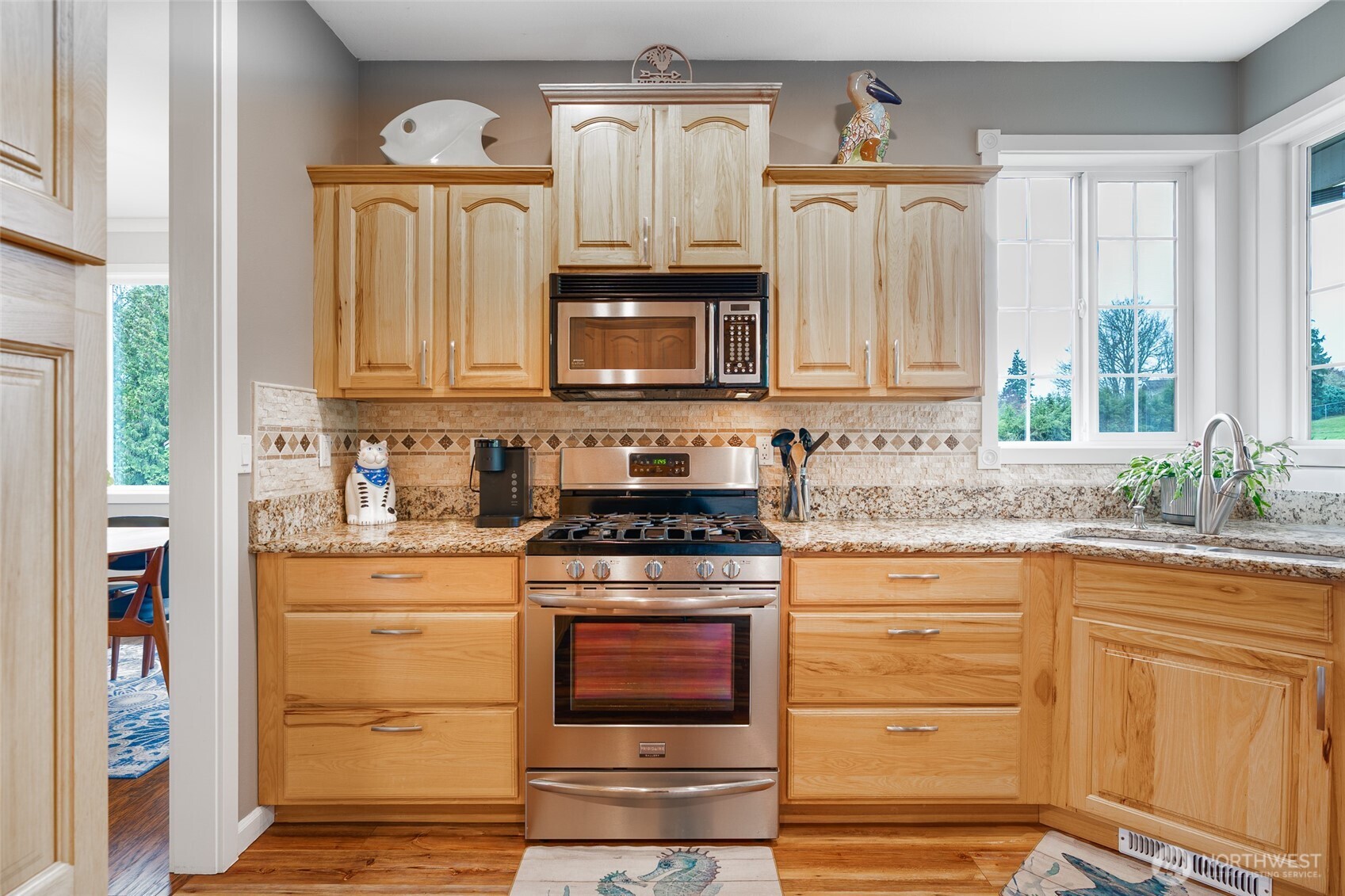 1341 Salt Point Place E