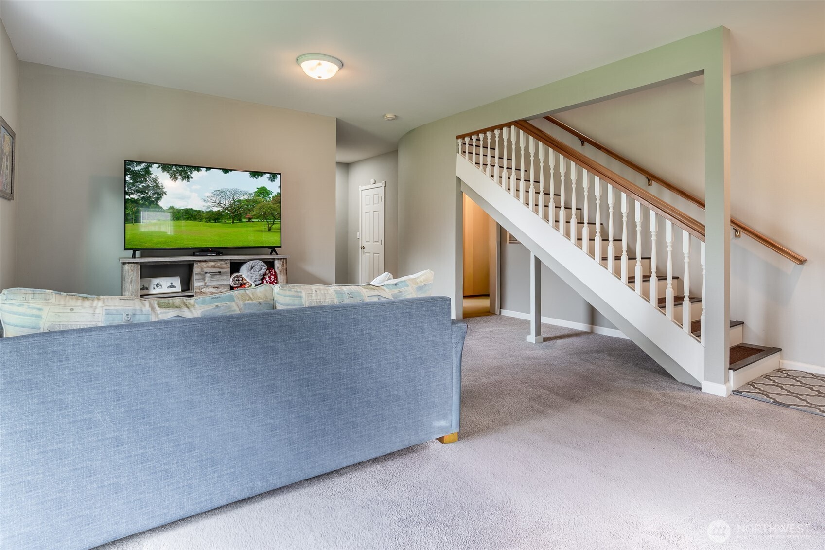 1341 Salt Point Place E