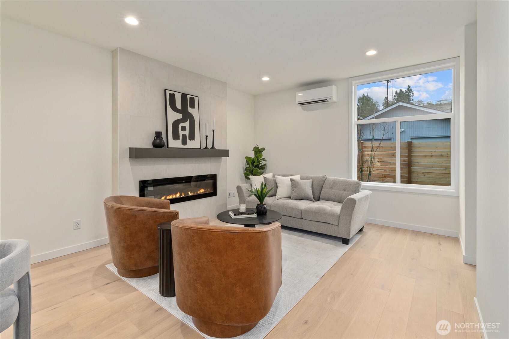 3436 33rd Avenue W