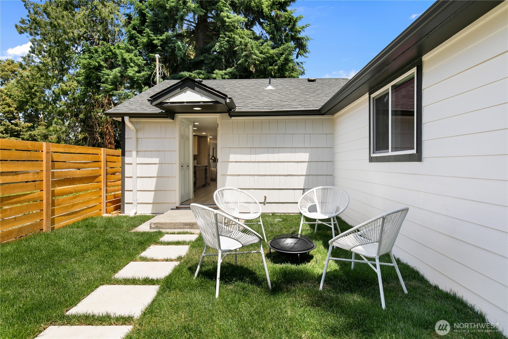 11 SW 100th Street