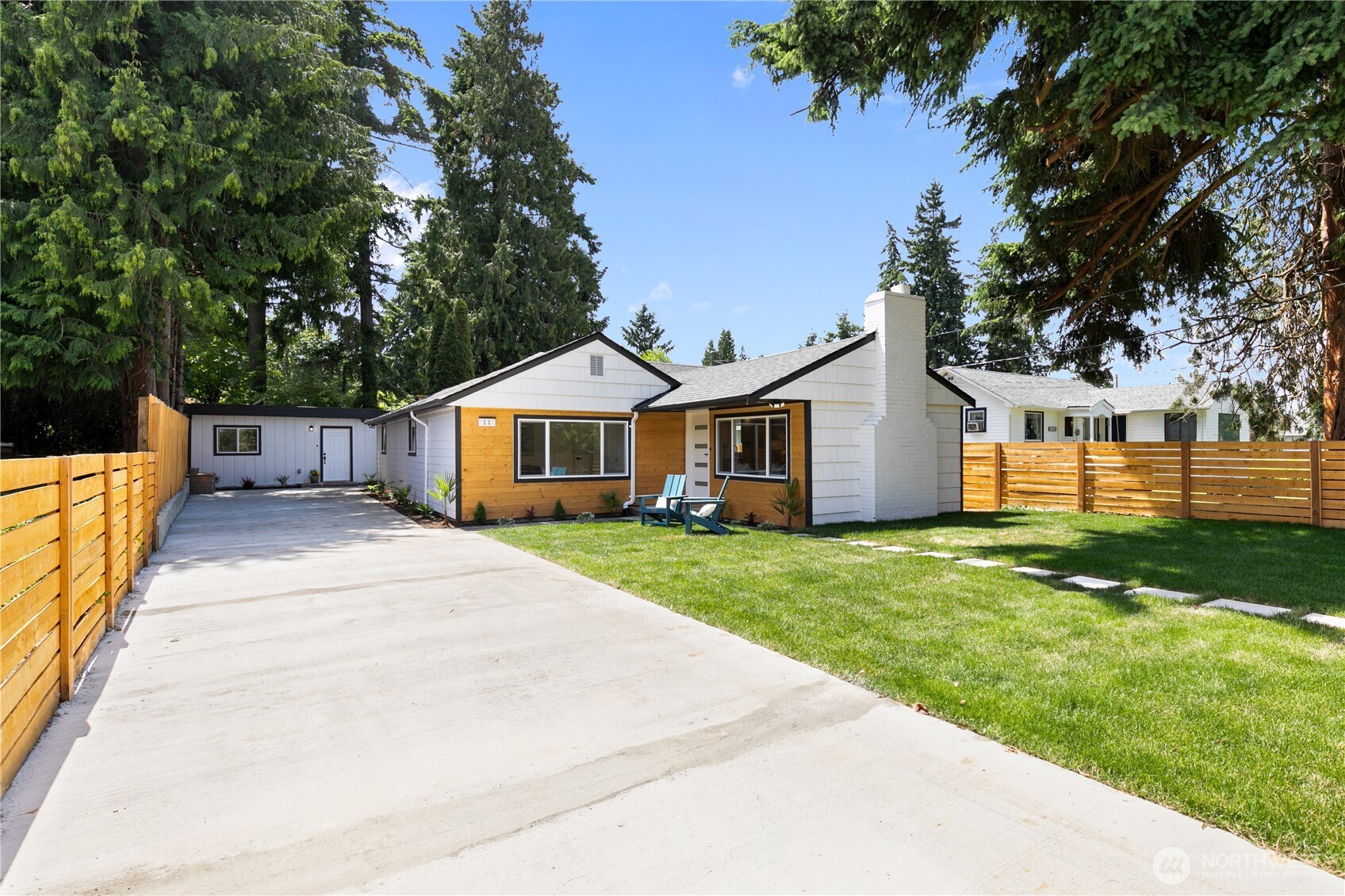 11 SW 100th Street